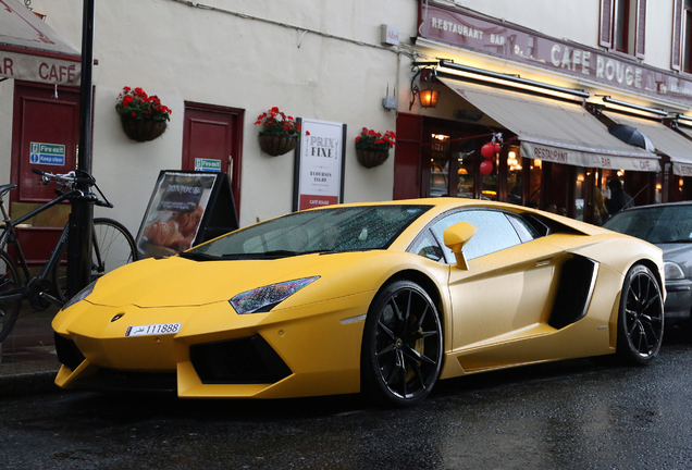 Lamborghini Aventador LP700-4