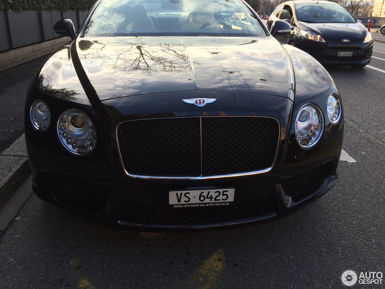 Bentley Continental GT V8