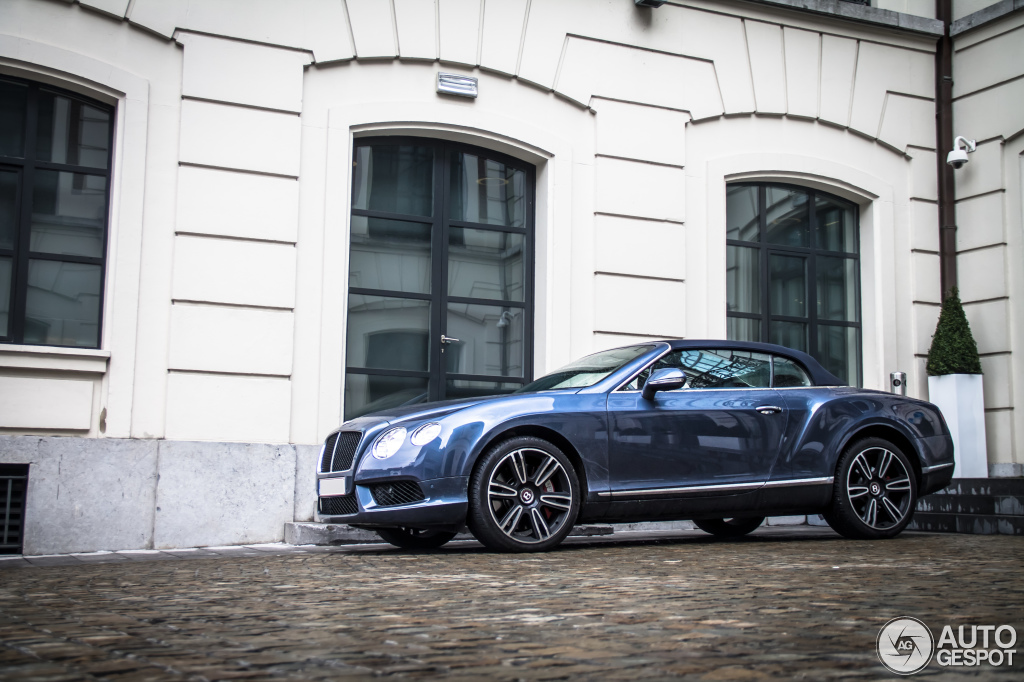 Bentley Continental GTC V8