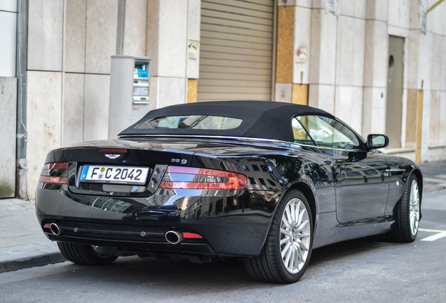 Aston Martin DB9 Volante