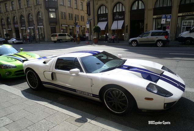 Ford GT