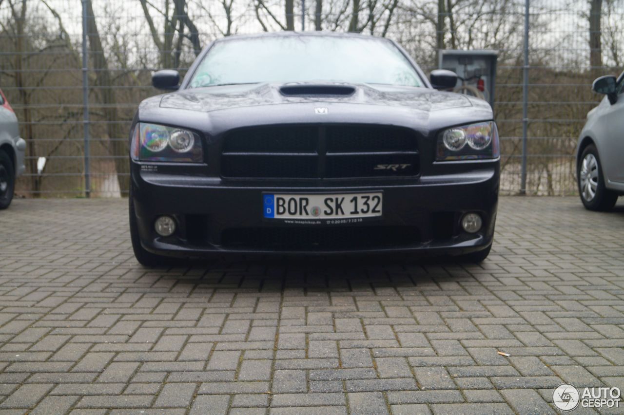 Dodge Charger SRT-8