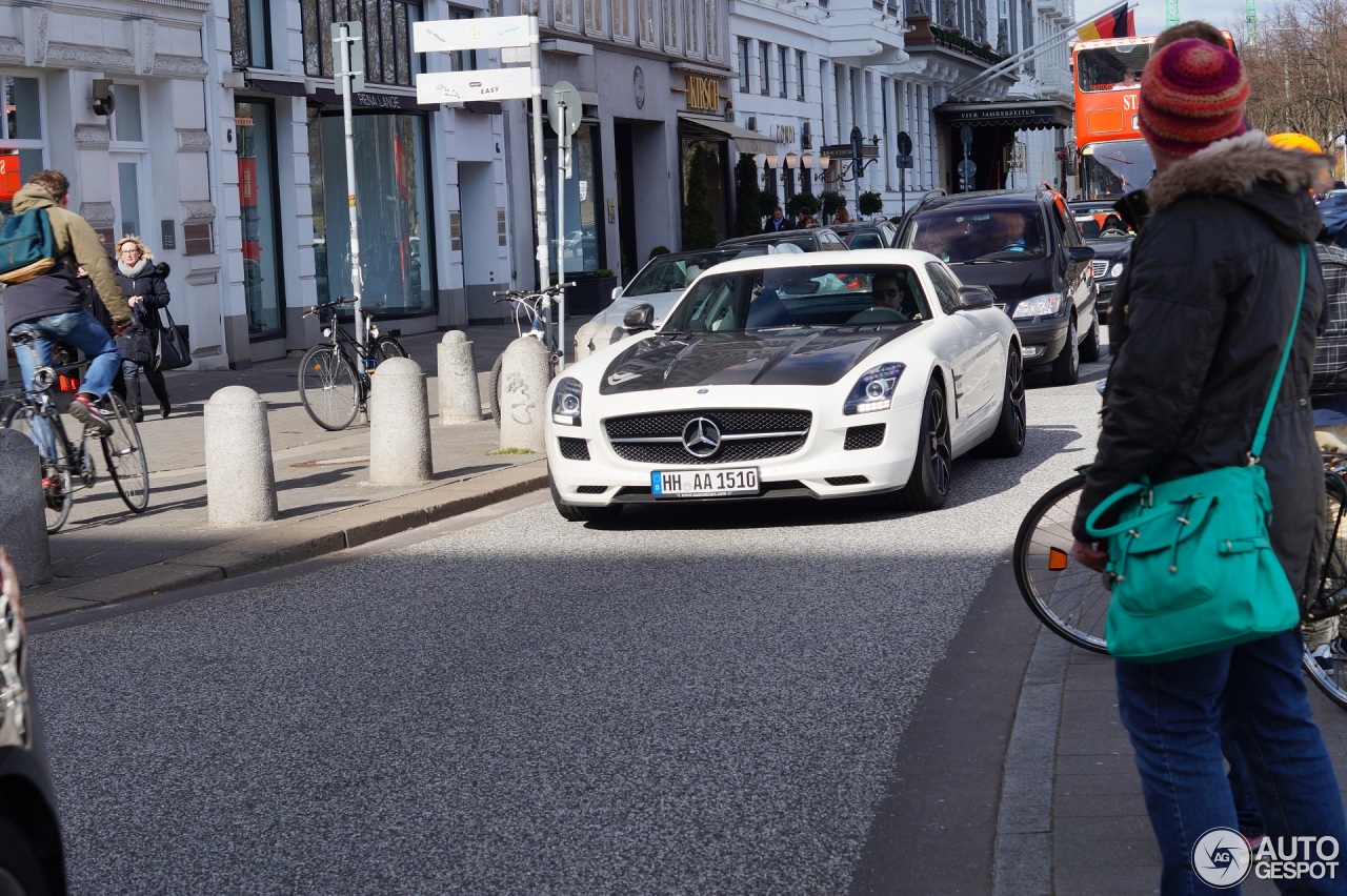 Mercedes-Benz SLS AMG GT Final Edition