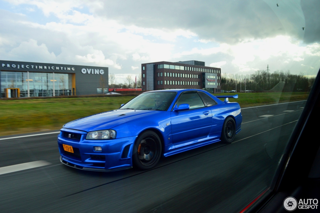 Nissan Skyline R34 GT-R V-Spec