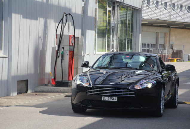 Aston Martin DB9 2010