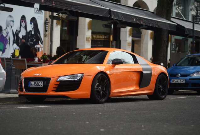 Audi R8 V10