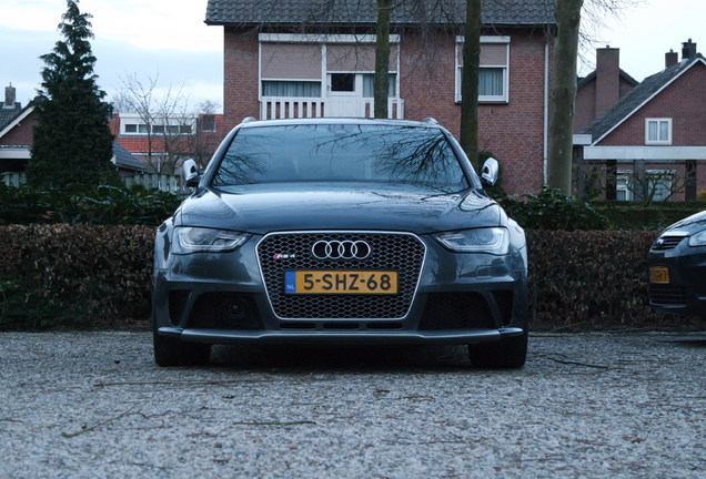 Audi RS4 Avant B8