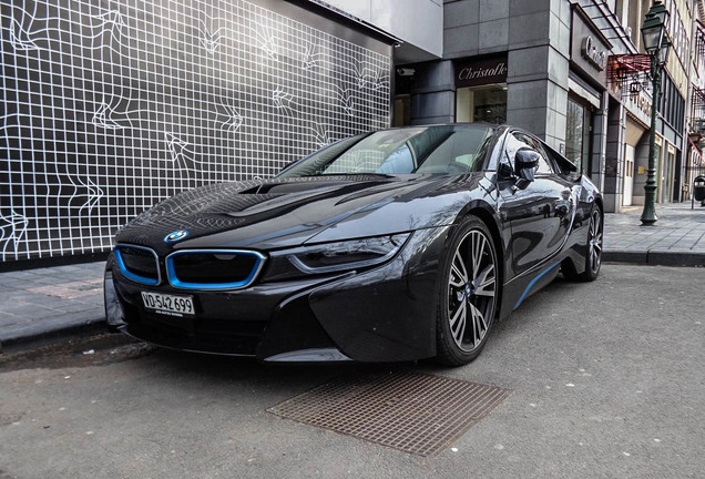 BMW i8