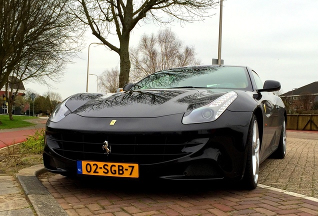 Ferrari FF