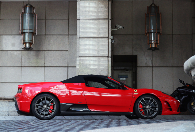 Ferrari Scuderia Spider 16M