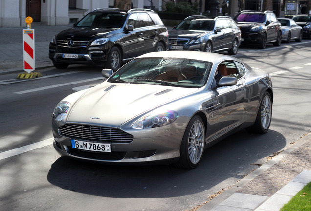 Aston Martin DB9