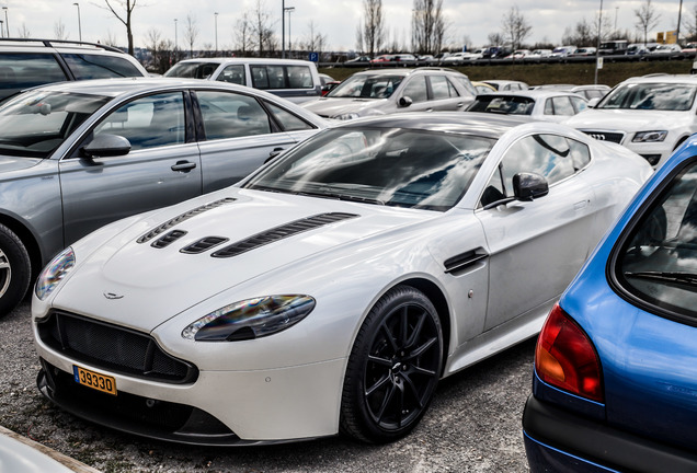 Aston Martin V12 Vantage S