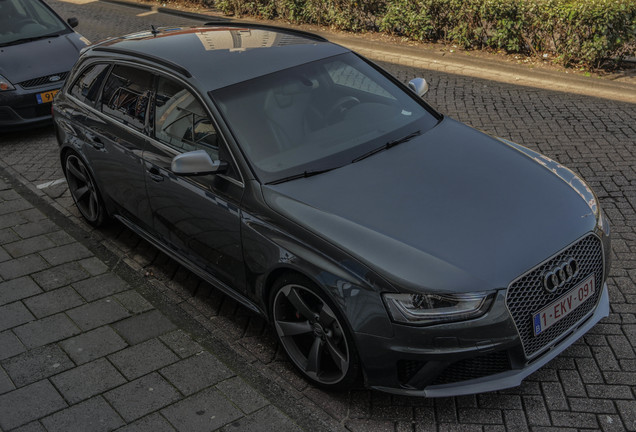 Audi RS4 Avant B8