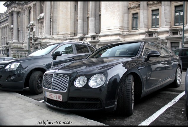 Bentley Flying Spur V8