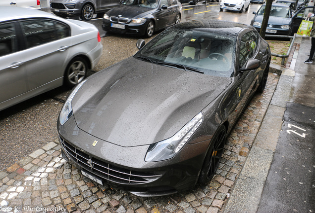 Ferrari FF