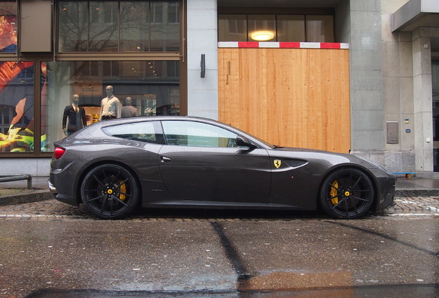 Ferrari FF