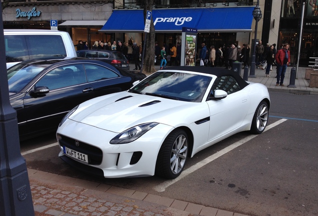 Jaguar F-TYPE S Convertible