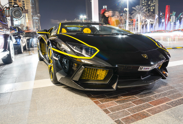 Lamborghini Aventador LP700-4 Roadster