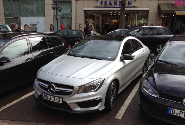 Mercedes-Benz CLA 45 AMG C117