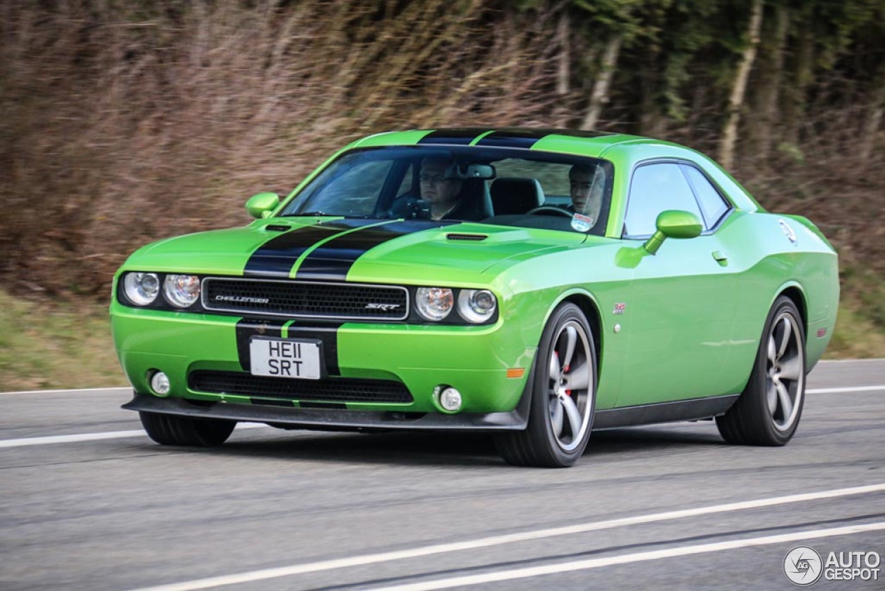 Dodge Challenger SRT-8 392