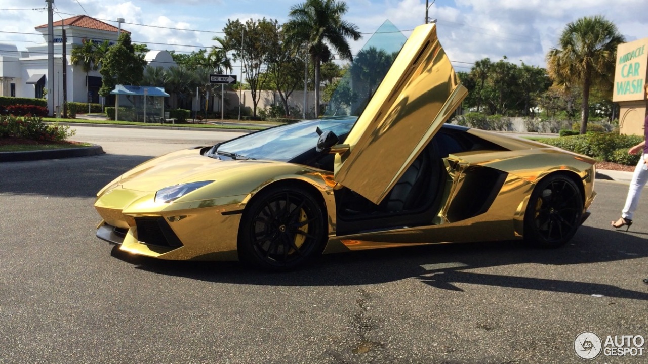 Lamborghini Aventador LP700-4