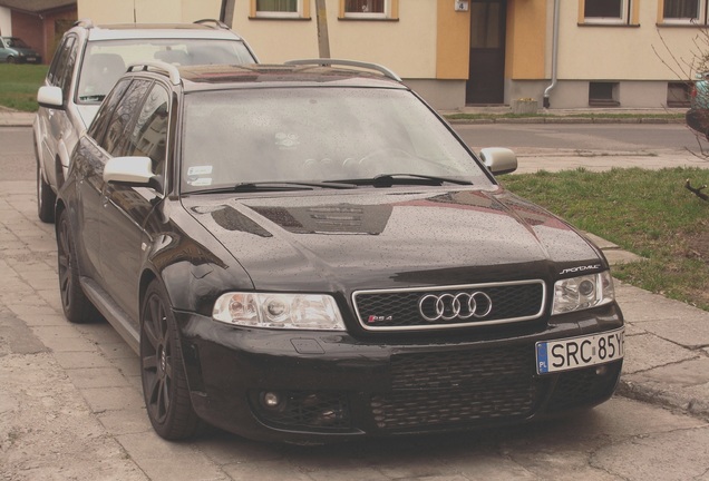 Audi RS4 Avant B5