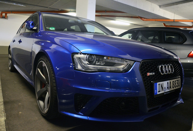 Audi RS4 Avant B8