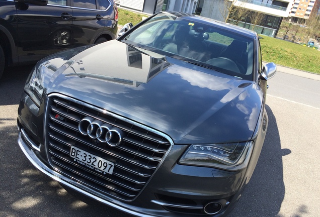 Audi S8 D4