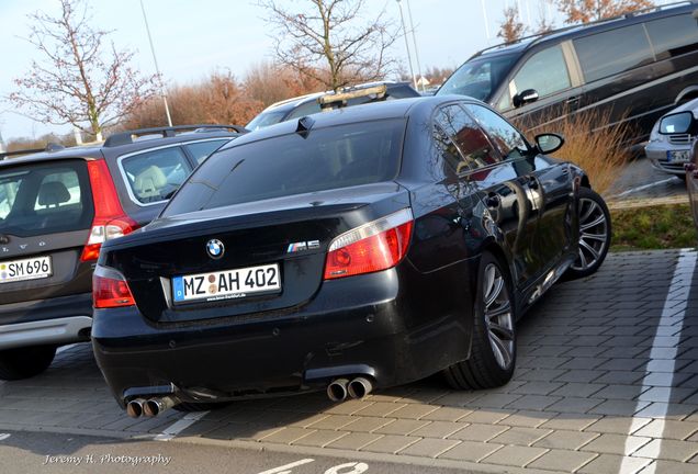 BMW M5 E60 2005