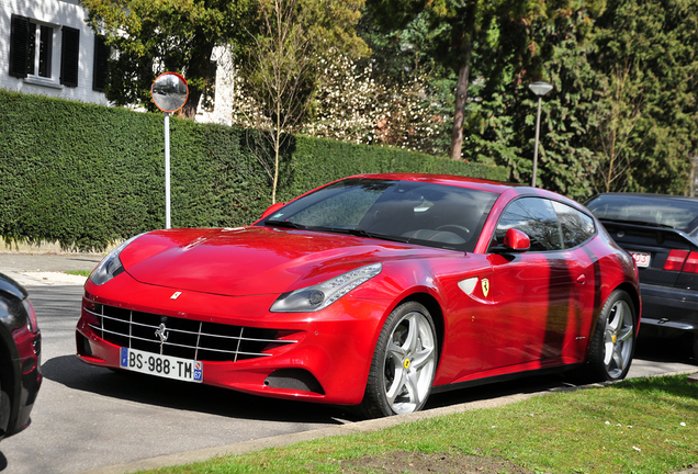 Ferrari FF