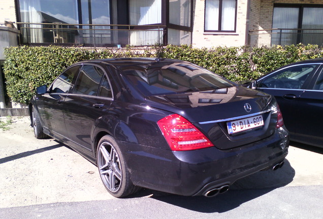 Mercedes-Benz S 65 AMG V221 2010