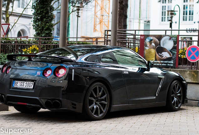 Nissan GT-R 2014