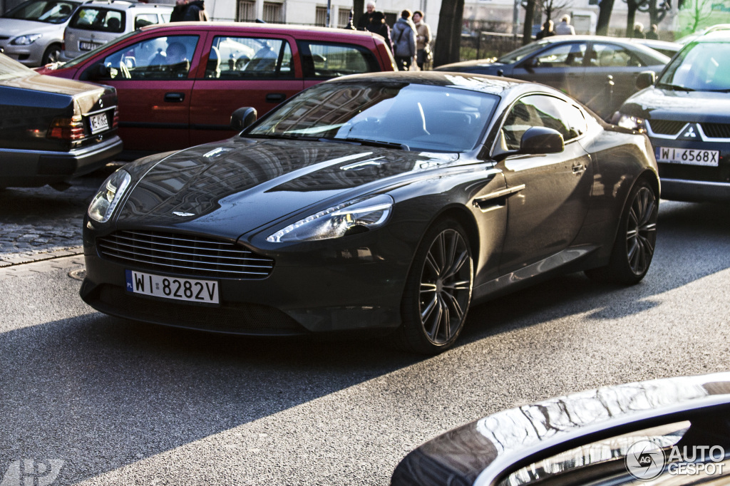 Aston Martin Virage 2011