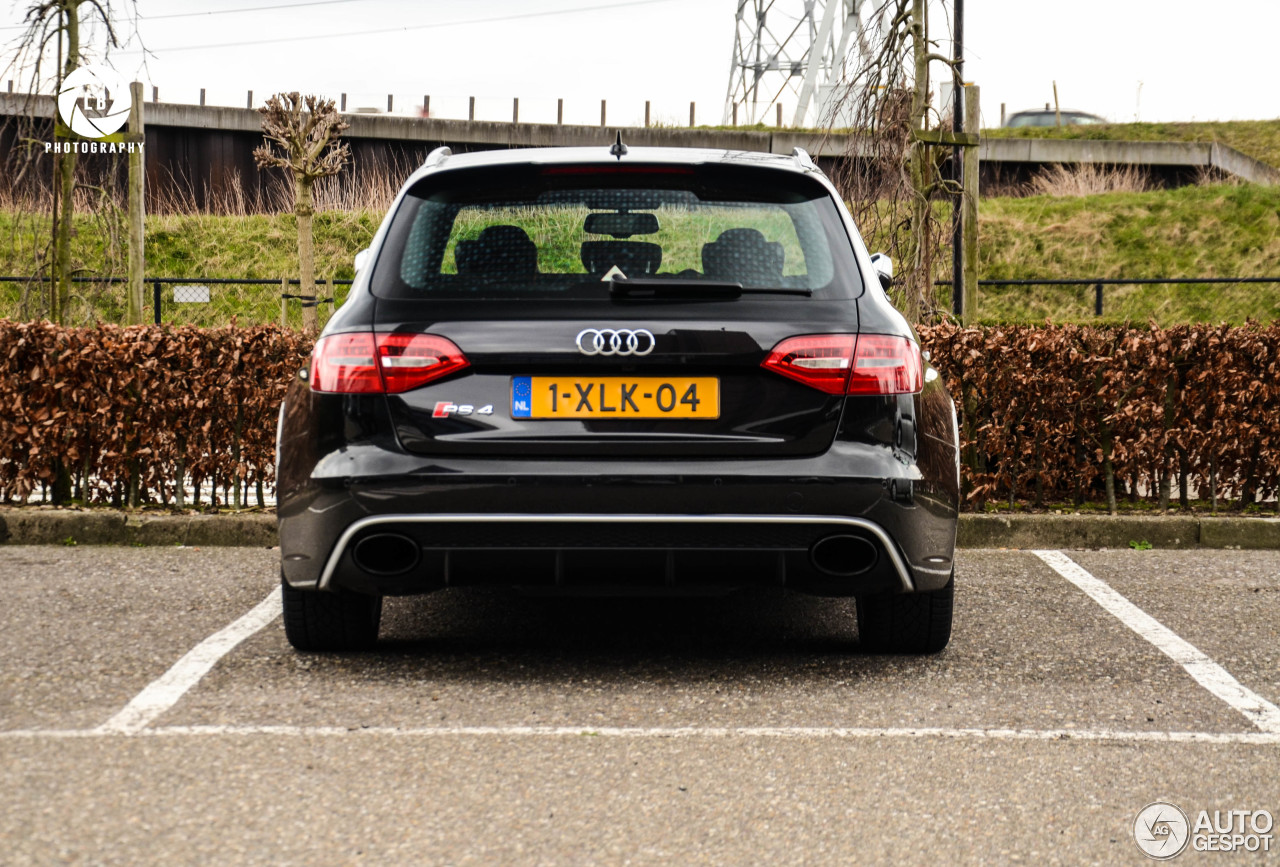 Audi RS4 Avant B8