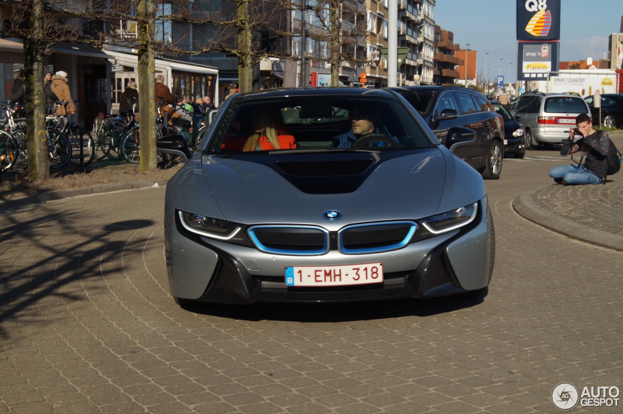 BMW i8