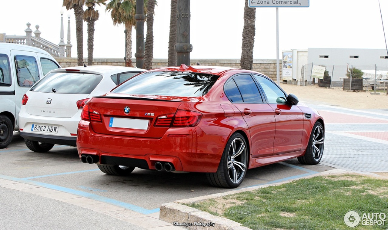 BMW M5 F10 2011