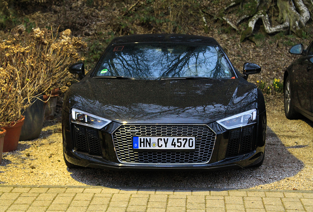 Audi R8 V10 Plus 2015