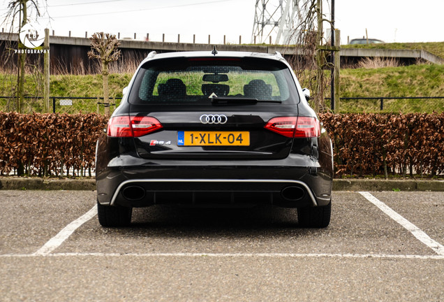 Audi RS4 Avant B8