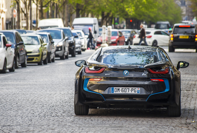 BMW i8