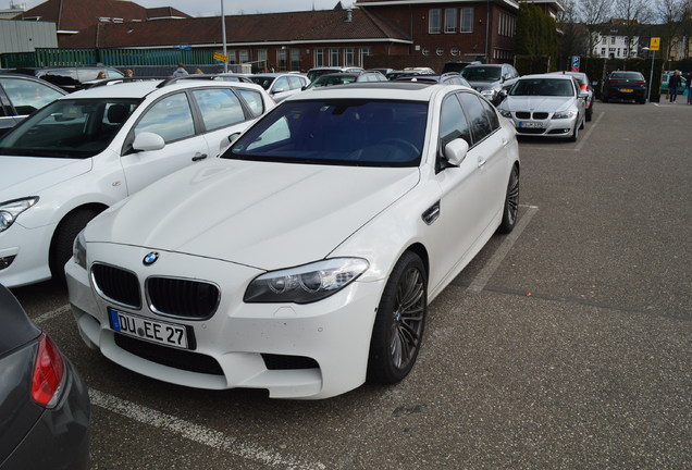 BMW M5 F10 2011