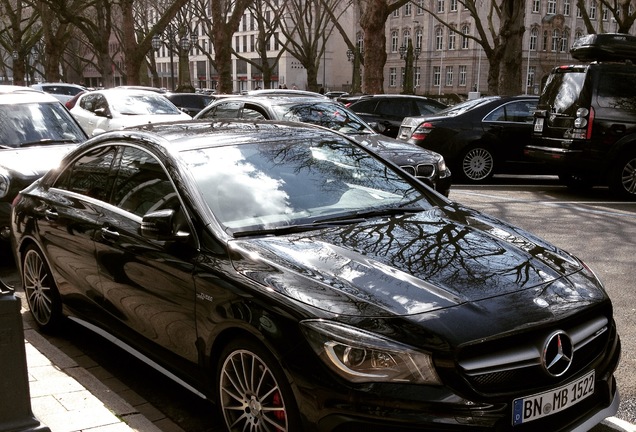 Mercedes-Benz CLA 45 AMG C117