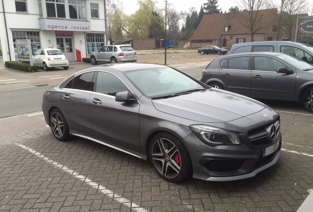 Mercedes-Benz CLA 45 AMG C117