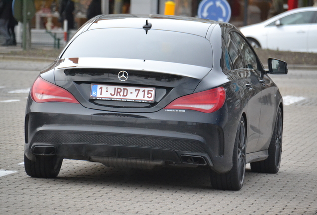 Mercedes-Benz CLA 45 AMG C117