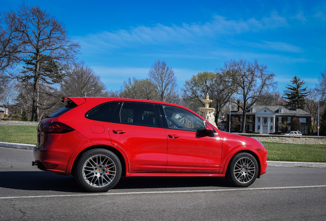 Porsche 958 Cayenne GTS