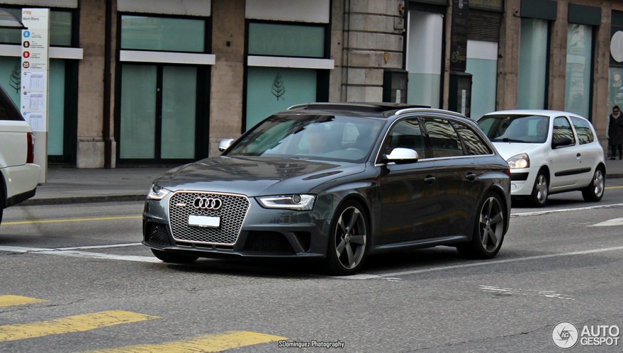 Audi RS4 Avant B8