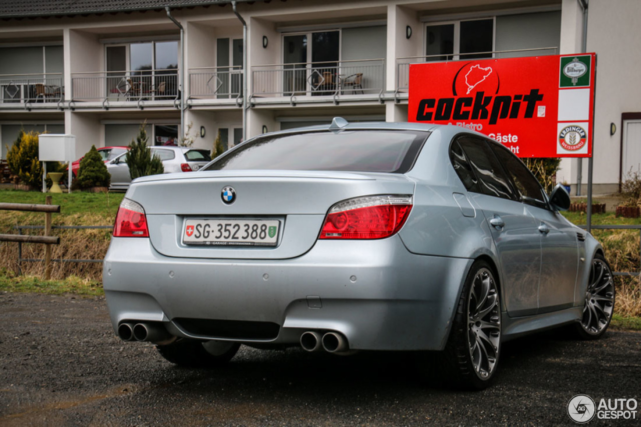 BMW M5 E60 2005