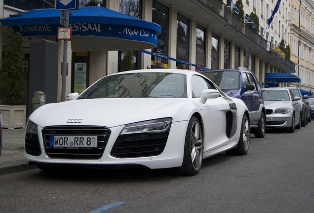 Audi R8 V10 2013