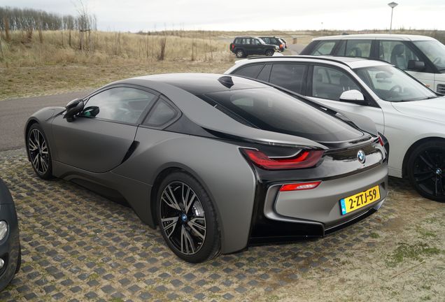 BMW i8