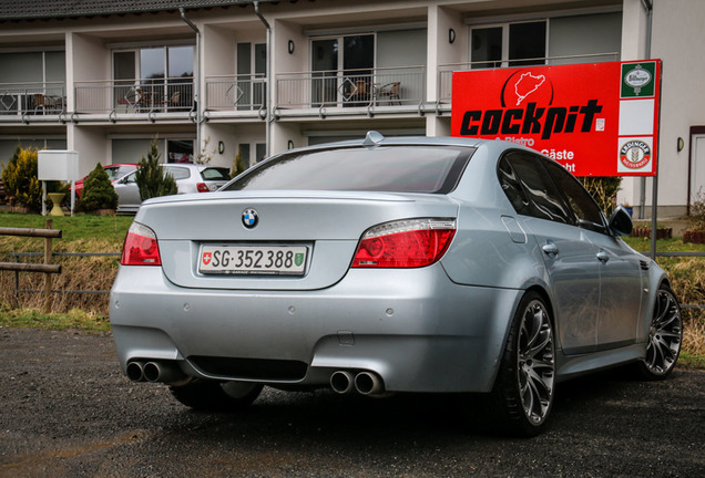 BMW M5 E60 2005