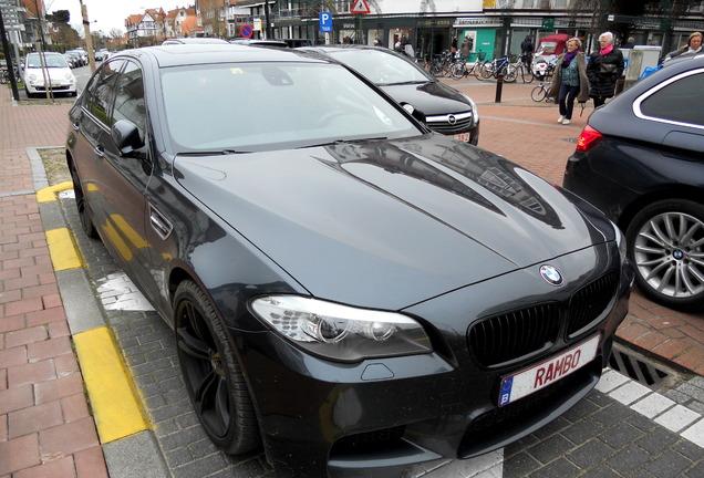 BMW M5 F10 2011